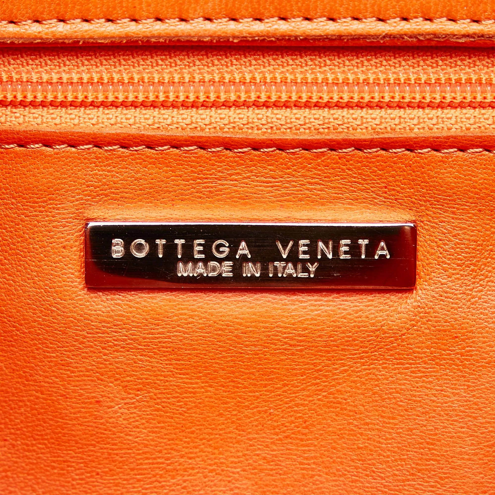 Bottega Veneta Intrecciato Leather Handbag (SHG-28013)