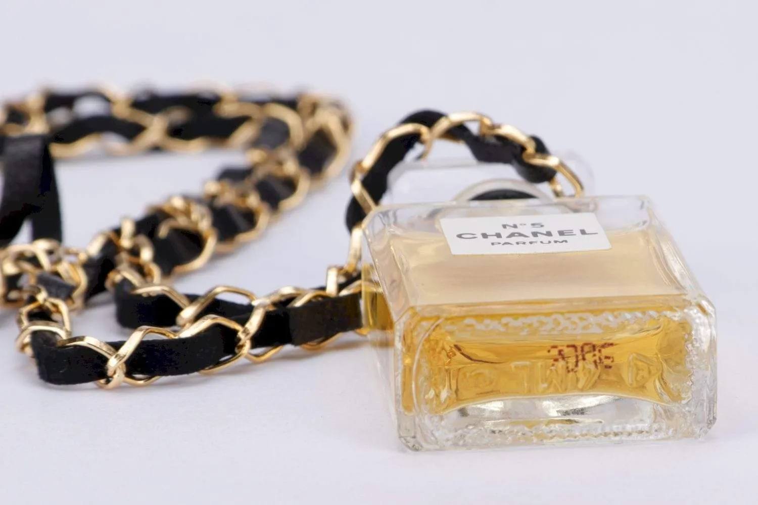 Chanel N5 Perfume Pendant Necklace GHW W30cm (NDC)