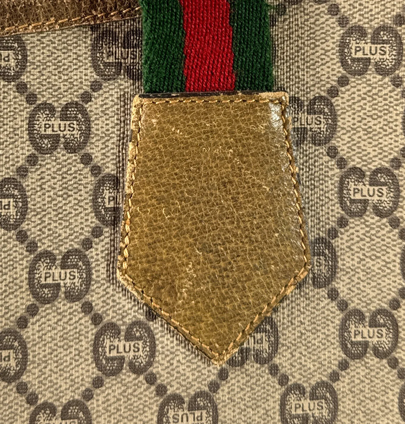 Gucci Plus signature vintage double G tote (serial worn off)