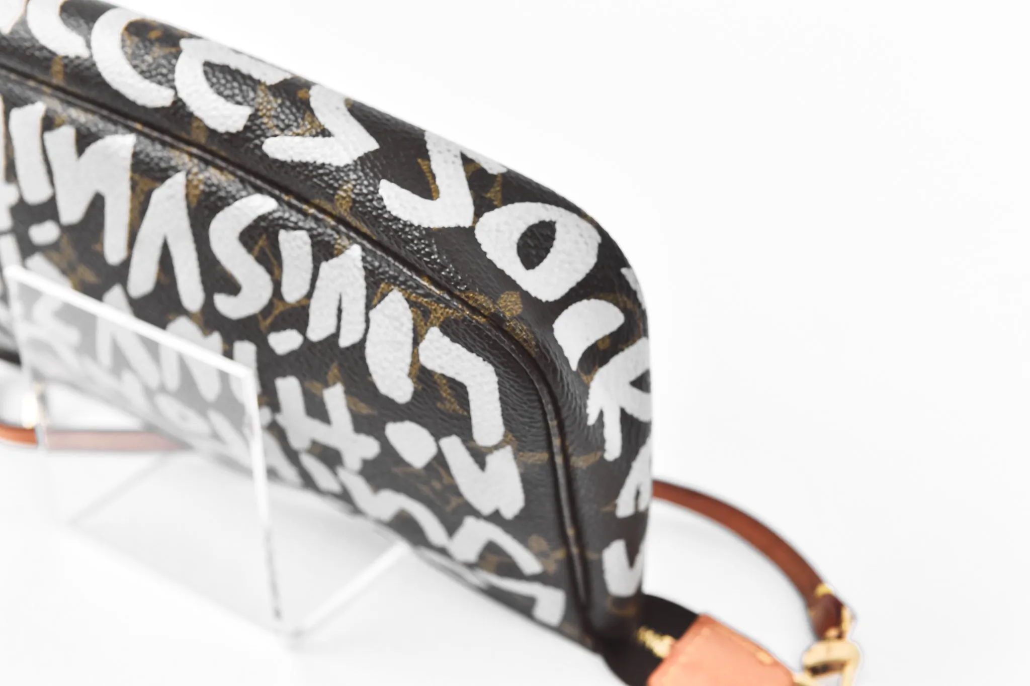 Louis Vuitton x Stephen Sprouse Limited Edition Graffiti Pochette Accessories Bag White